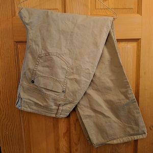 Women's Plus-size Stretch Khaki Pants